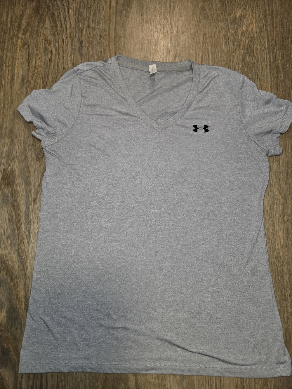 Under Armour Women’s Heather Gray V-Neck Short Sleeve Tee